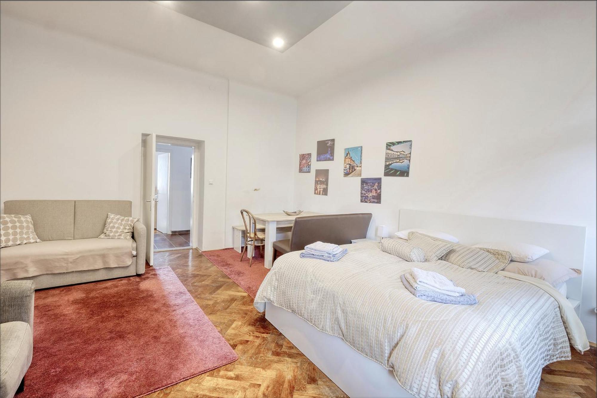 Nick & Klaras Central Apartments 卢布尔雅那 外观 照片